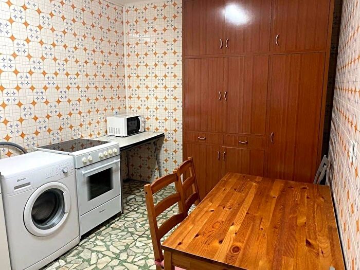 Casas en venta y pisos alquiler - 2