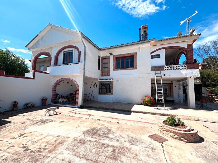 Casa en venta en Picassent, Valencia de 4 habitaciones