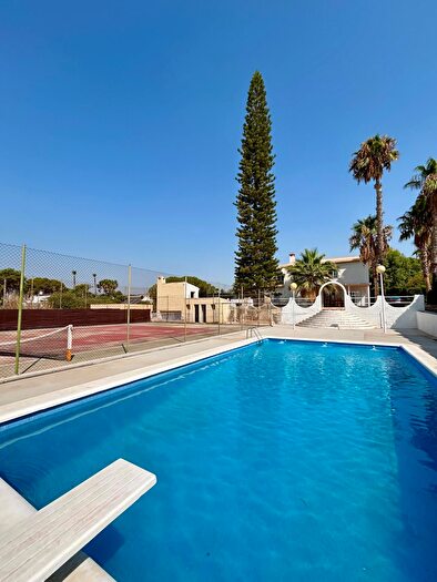 Casa en venta en Peña de las Águilas, Elche Elx de 6 habitaciones