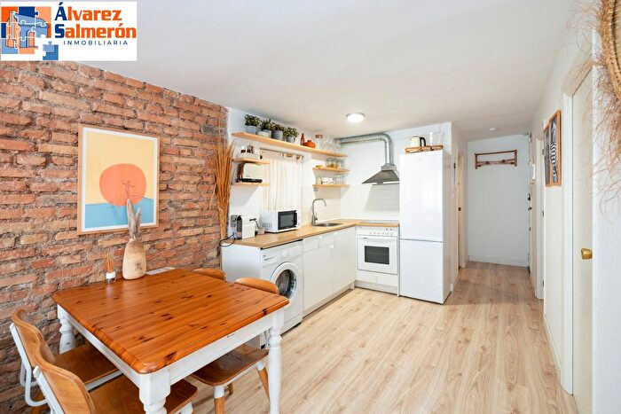 Casas en venta y pisos alquiler - 3