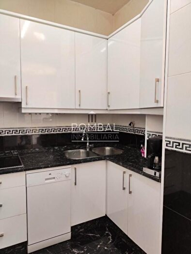 Casas en venta y pisos alquiler - 3