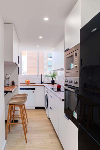 Casas en venta y pisos alquiler - 3