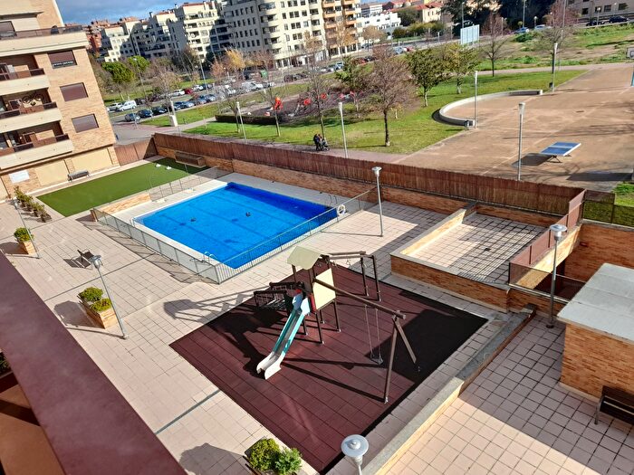 Casas en venta y pisos alquiler - 2