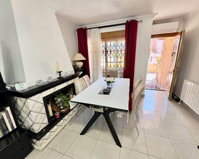 Casas en venta y pisos alquiler - 2