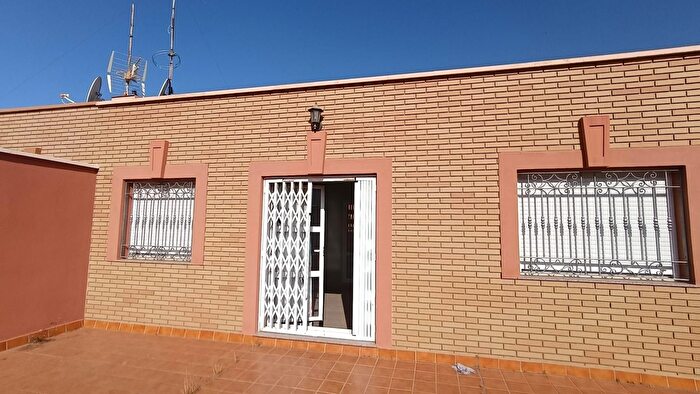 Casa en venta en Adra, Almería de 4 habitaciones