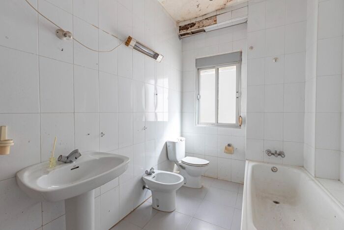 Casas en venta y pisos alquiler - 2