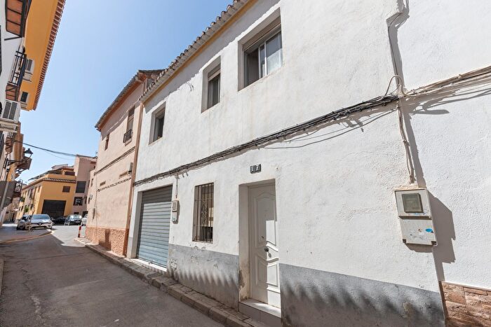 Casa en venta en Ayuntamiento, Alhendín de 3 habitaciones