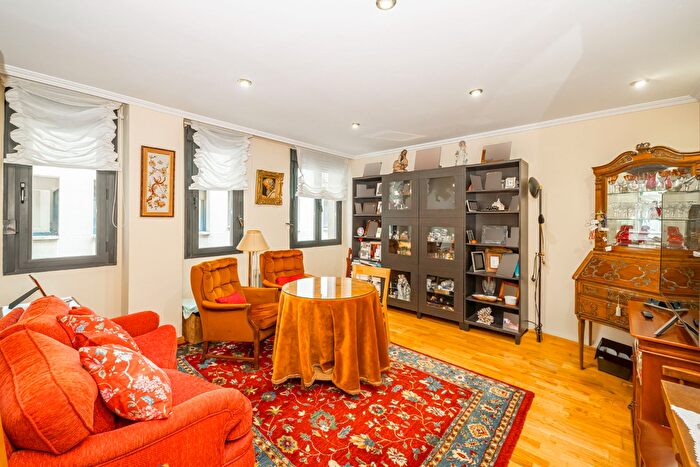 Piso en venta en Tetuán, Cuatro Caminos Azca de 1 habitacion