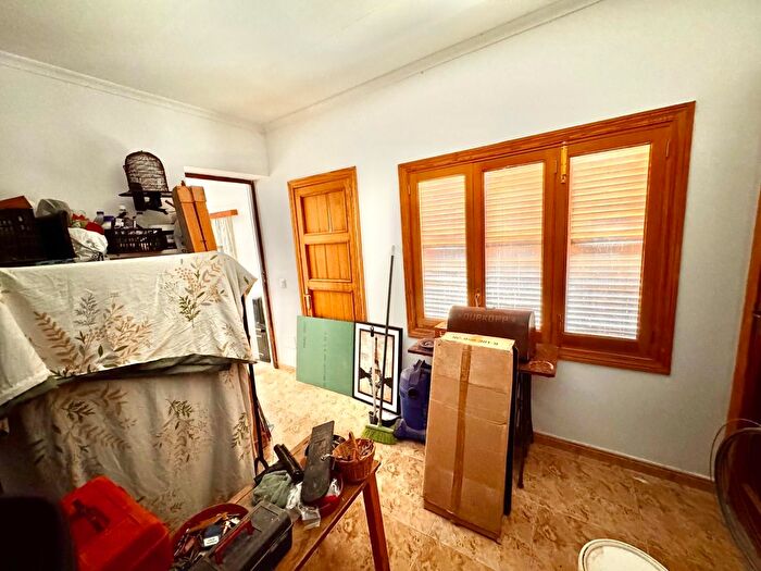 Casas en venta y pisos alquiler - 2