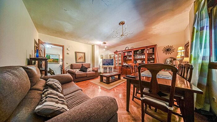 Casas en venta y pisos alquiler - 2
