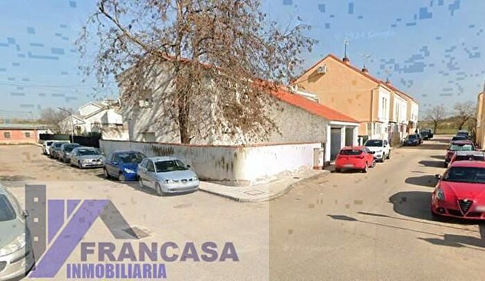 Casas en venta y pisos alquiler - 2