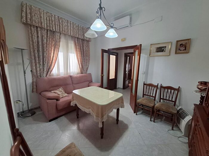 Piso en venta en Moguer, Huelva de 3 habitaciones