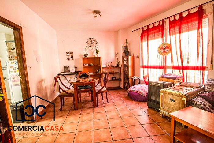 Casas en venta y pisos alquiler - 1