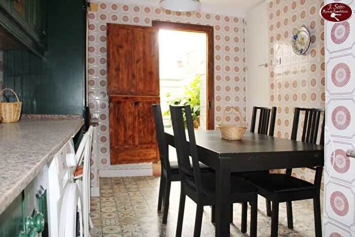 Casas en venta y pisos alquiler - 1