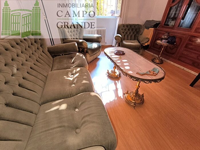 Casas en venta y pisos alquiler - 1
