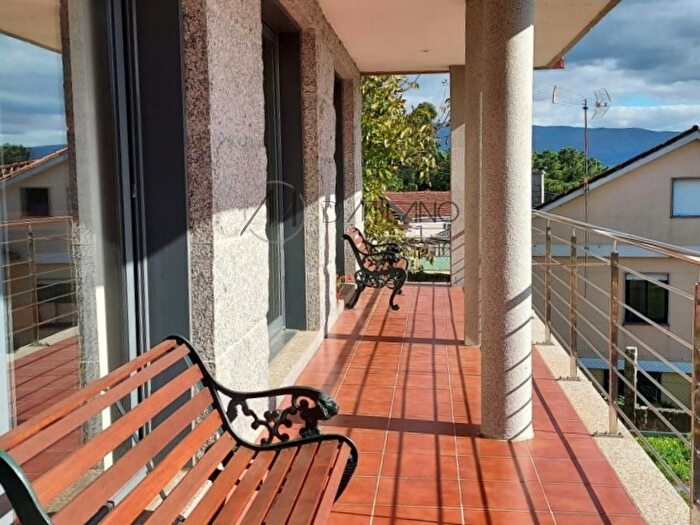 Casa en venta en Tomiño, Pontevedra de 5 habitaciones