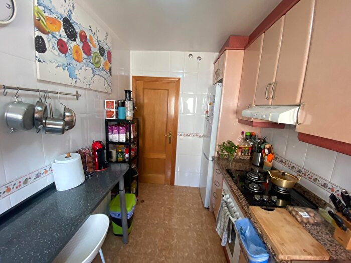 Casas en venta y pisos alquiler - 2
