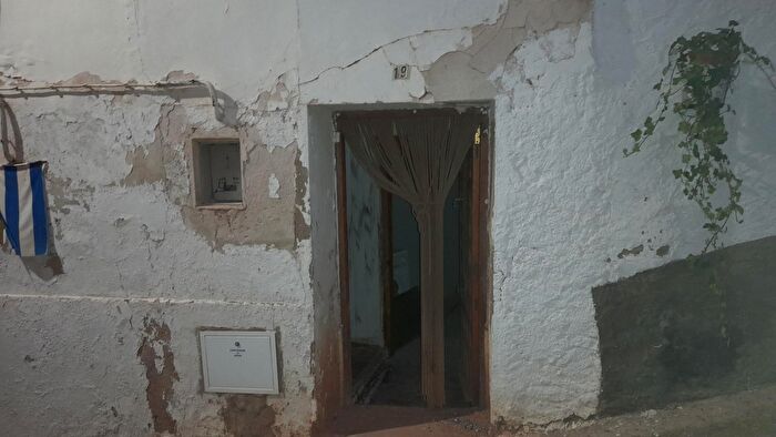 Casa en venta en Fuentes de Jiloca, Zaragoza de 8 habitaciones