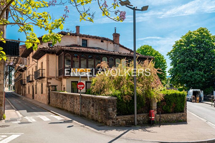 Casas en venta y pisos alquiler - 2