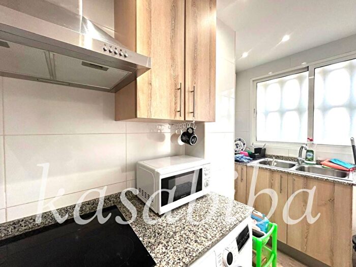 Casas en venta y pisos alquiler - 2