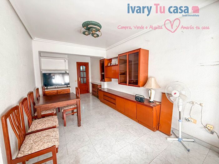 Casas en venta y pisos alquiler - 1