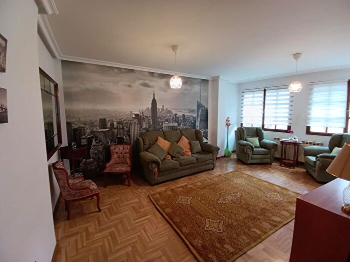 Piso en alquiler en Sama, Langreo de 3 habitaciones