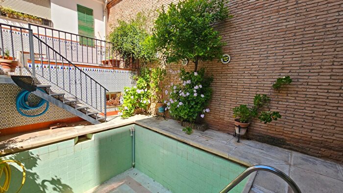 Casas en venta y pisos alquiler - 3