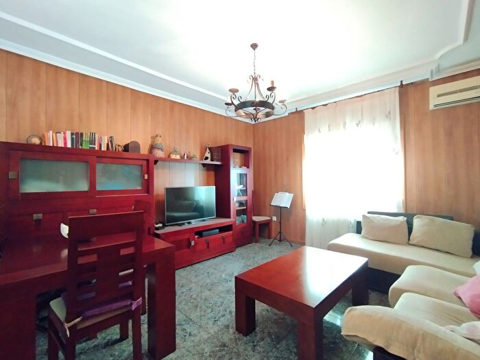 Casa en venta en Tomelloso, Ciudad Real de 4 habitaciones