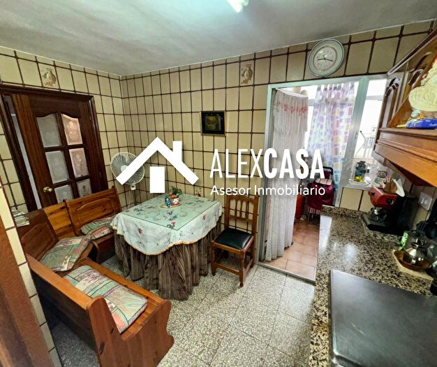 Casas en venta y pisos alquiler - 3