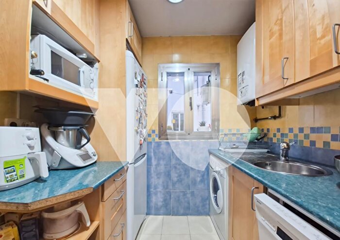 Casas en venta y pisos alquiler - 3