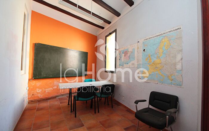 Casas en venta y pisos alquiler - 2