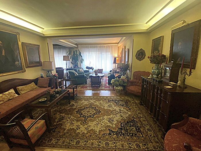 Piso en venta en Centro Casco Histórico, Parque San Francisco Uría de 5 habitaciones