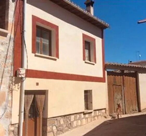 Casa en venta en Lerma, Burgos de 5 habitaciones