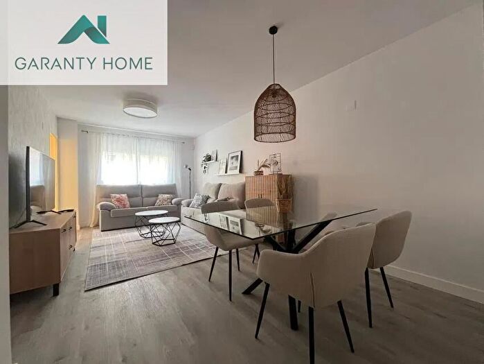Casas en venta y pisos alquiler - 1