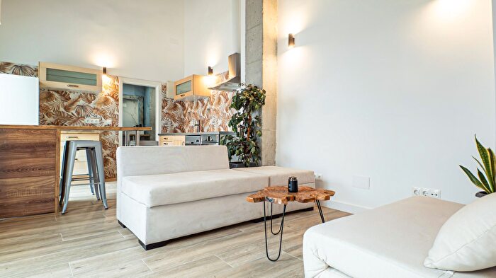 Casas en venta y pisos alquiler - 2