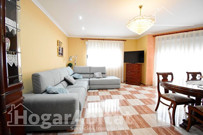 Casas en venta y pisos alquiler - 1
