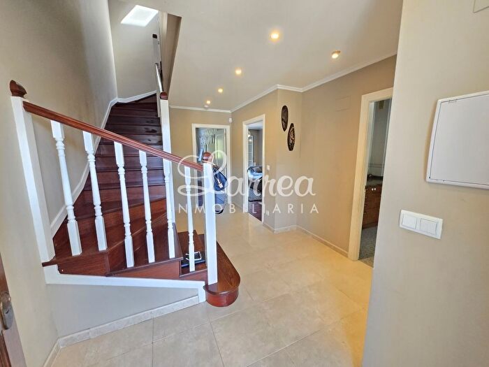 Casas en venta y pisos alquiler - 2