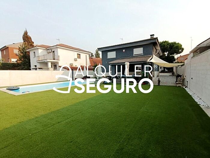 Casas en venta y pisos alquiler - 2