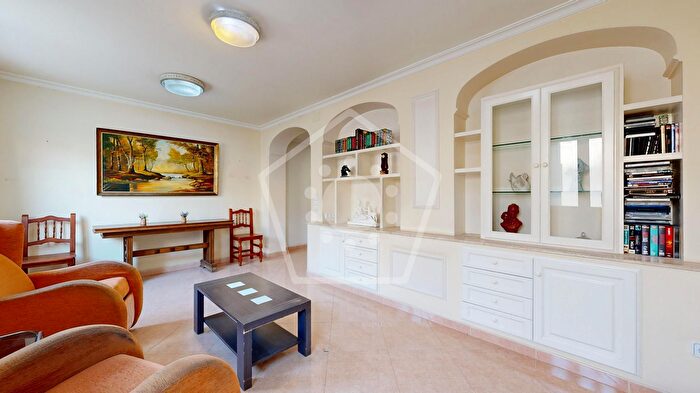 Piso en venta en Campanar, Les Tendetes Avenida Burjassot de 2 habitaciones