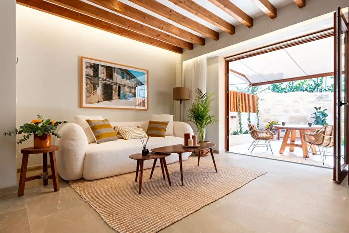 Casas en venta y pisos alquiler - 1