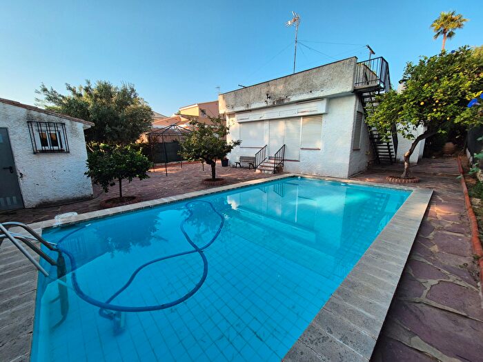 Casas en venta y pisos alquiler - 1