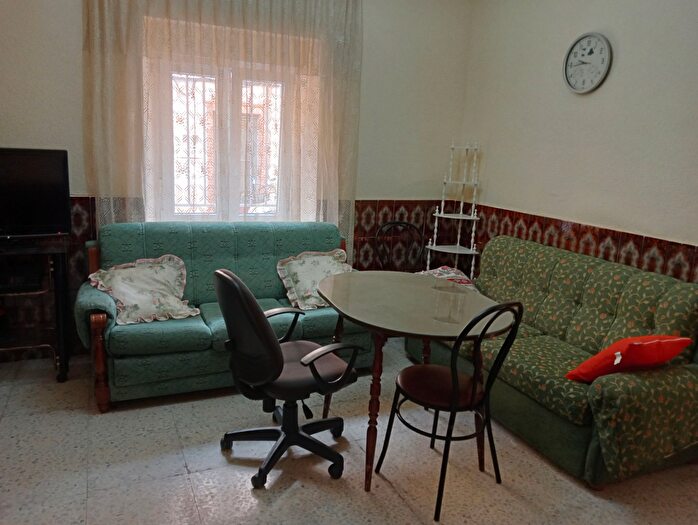 Casas en venta y pisos alquiler - 2