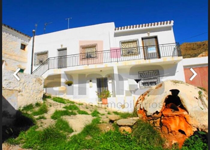 Casa en venta en Bédar, Almería de 4 habitaciones