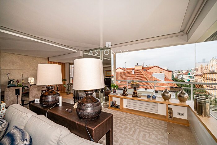 Casas en venta y pisos alquiler - 3