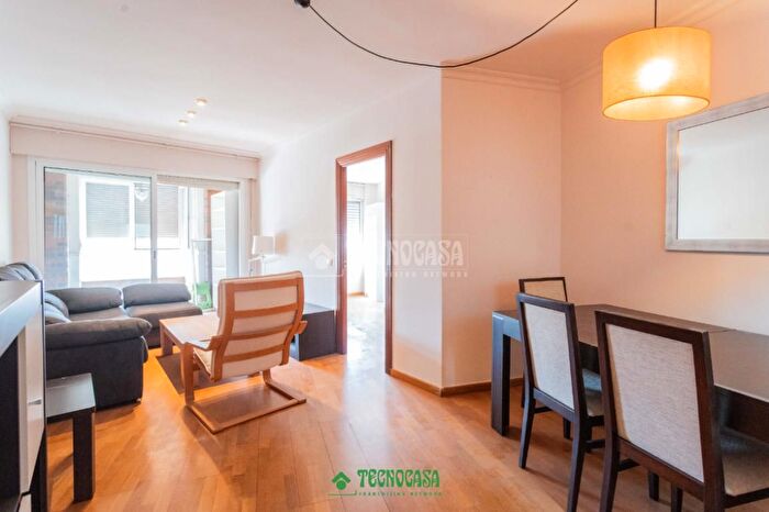 Casas en venta y pisos alquiler - 1