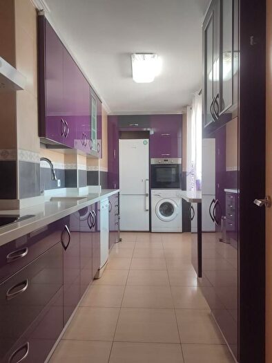 Casas en venta y pisos alquiler - 2