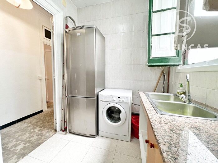 Casas en venta y pisos alquiler - 2