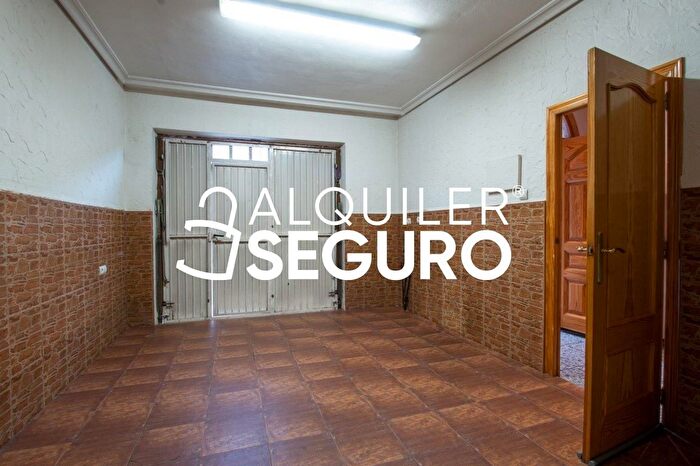 Casas en venta y pisos alquiler - 2