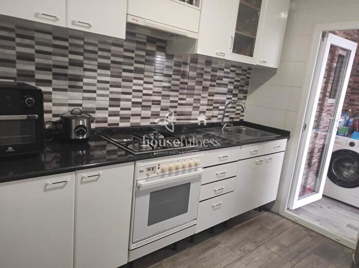 Casas en venta y pisos alquiler - 2
