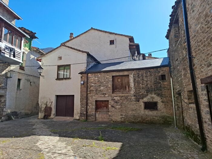 Casa en venta en Biescas, Huesca
